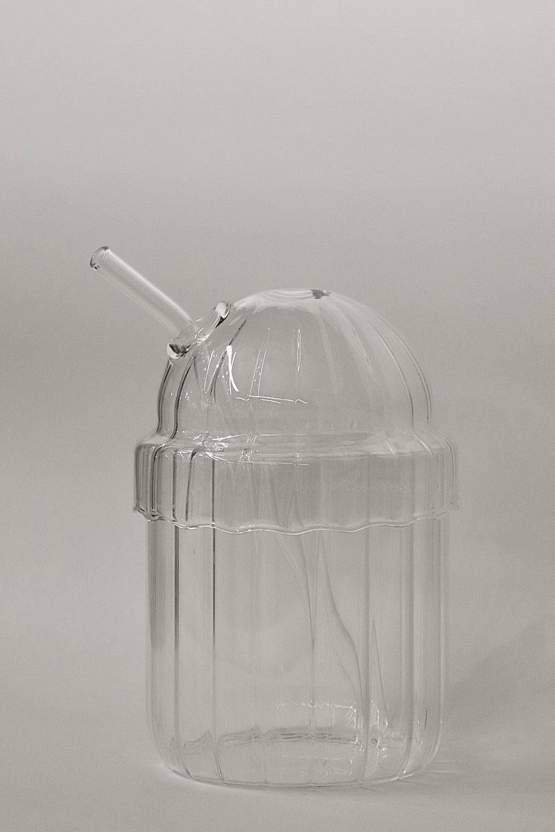 Dome Trinkglas mit Deckel und Glas Trinkhalm 570ml