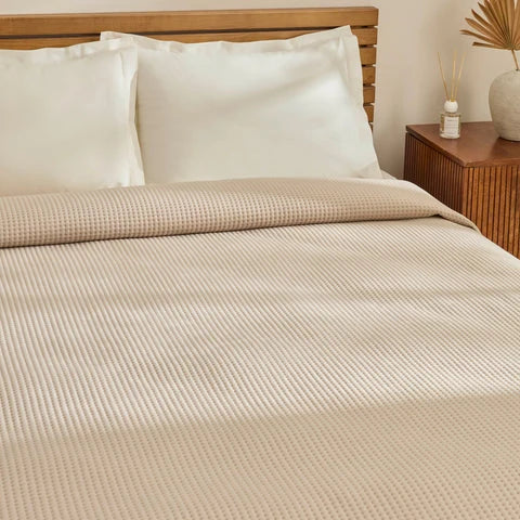 Karaca Chloe Beige Tagesdecke 230x240cm