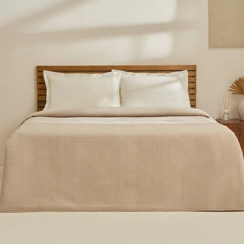 Karaca Chloe Beige Tagesdecke 230x240cm