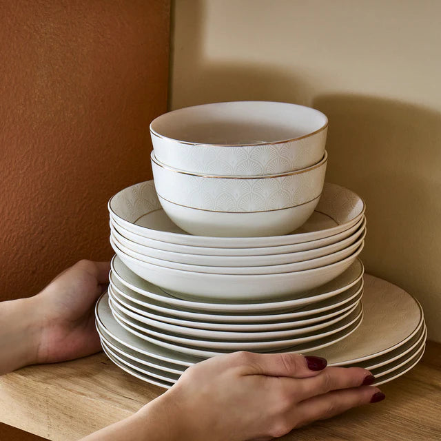 Karaca Elegance Bone Mandarin Gold 53 teiliges Tafelservice für 12 Personen