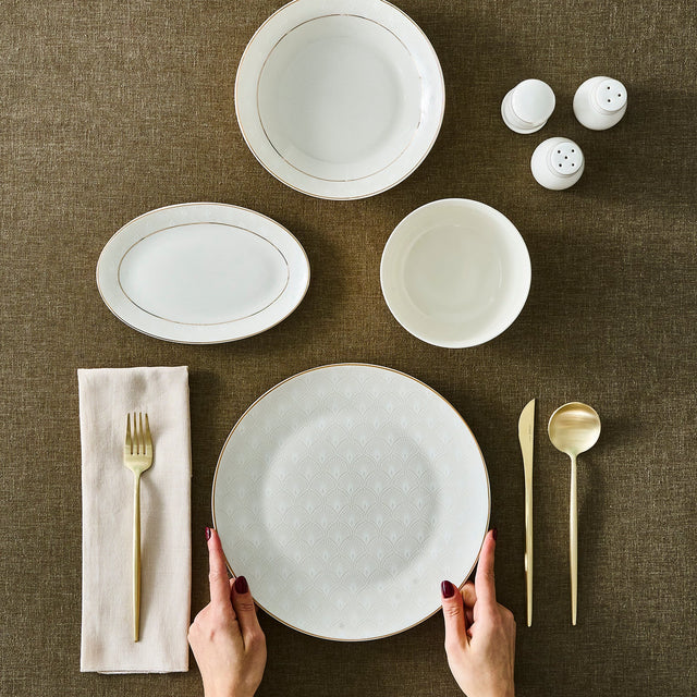 Karaca Elegance Bone Mandarin Gold 53 teiliges Tafelservice für 12 Personen