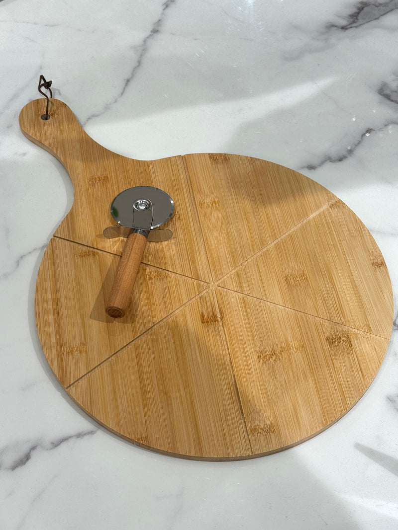 Bambus Pizzabrett 35cm mit Pizzaschneider