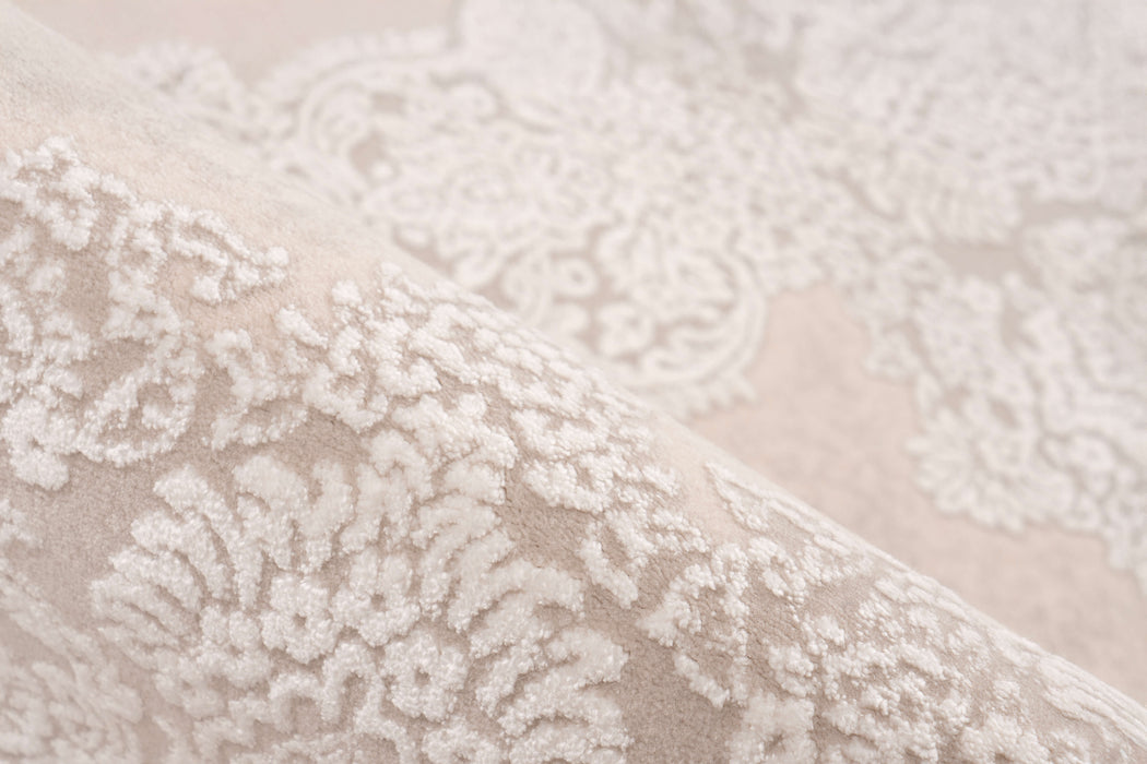 Pierre Cardin Clairmont 901 Ivory-Silver Teppich