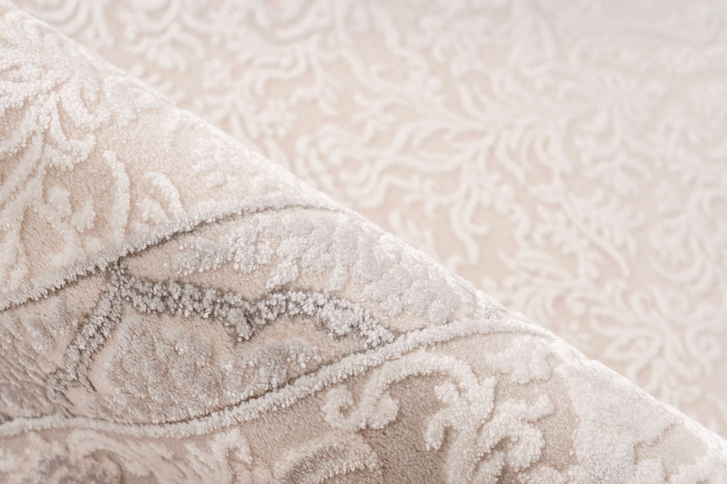 Pierre Cardin Clairmont 902 Ivory-Silver Teppich